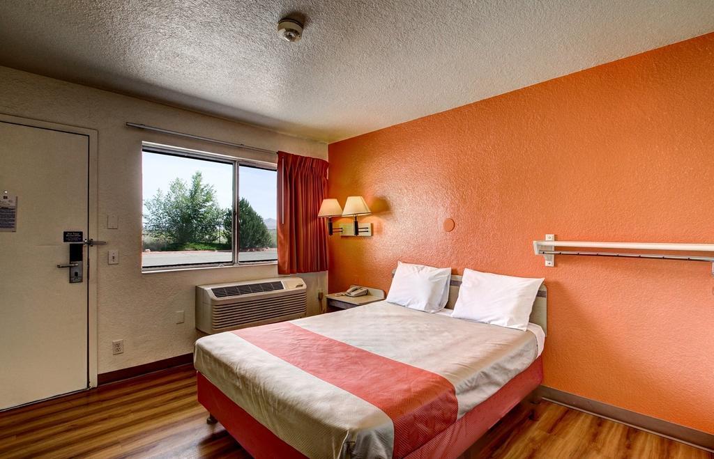 Motel 6 Wells Esterno foto